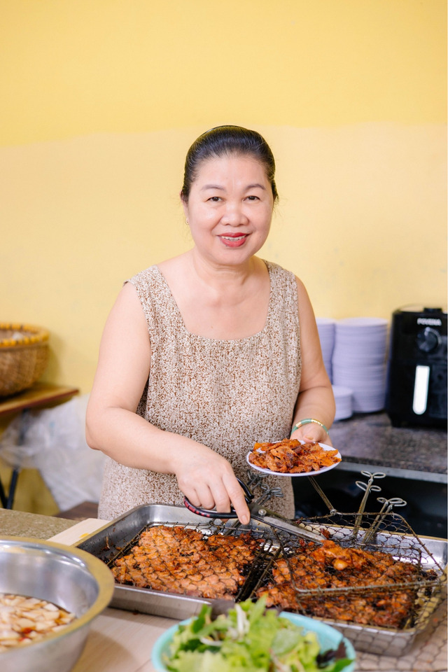 Bún chả nướng bà Hạnh Nghệ An 