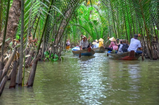 Trải nghiệm miệt vườn sông nước Tiền Giang 