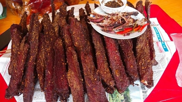 Hương vị thịt lợn gác bếp Lai Châu 